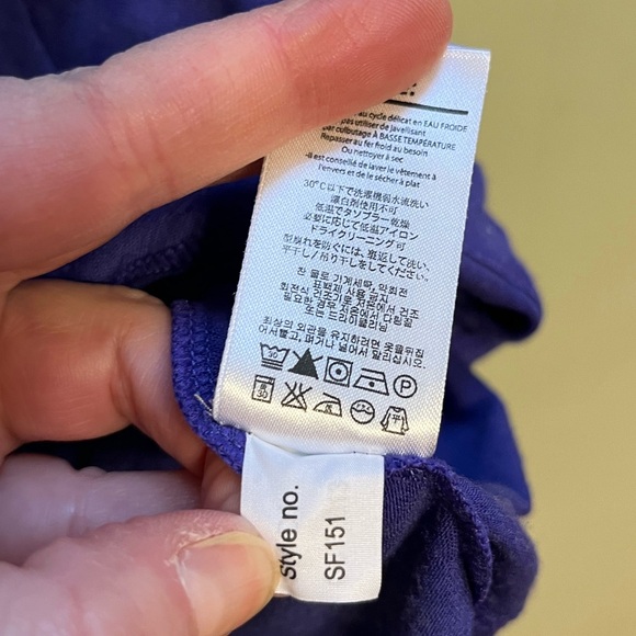 Smartwool v-neck t-shirt size large - Picture 10 of 13